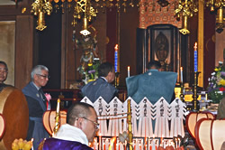 ④本堂参拝(本尊礼拝)